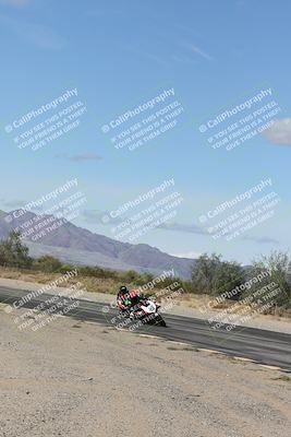 media/Nov-16-2025-Race Pace (Sun) [[8c5fa54630]]/Verified Riders/4-Turn 3 Inside (1050am)/